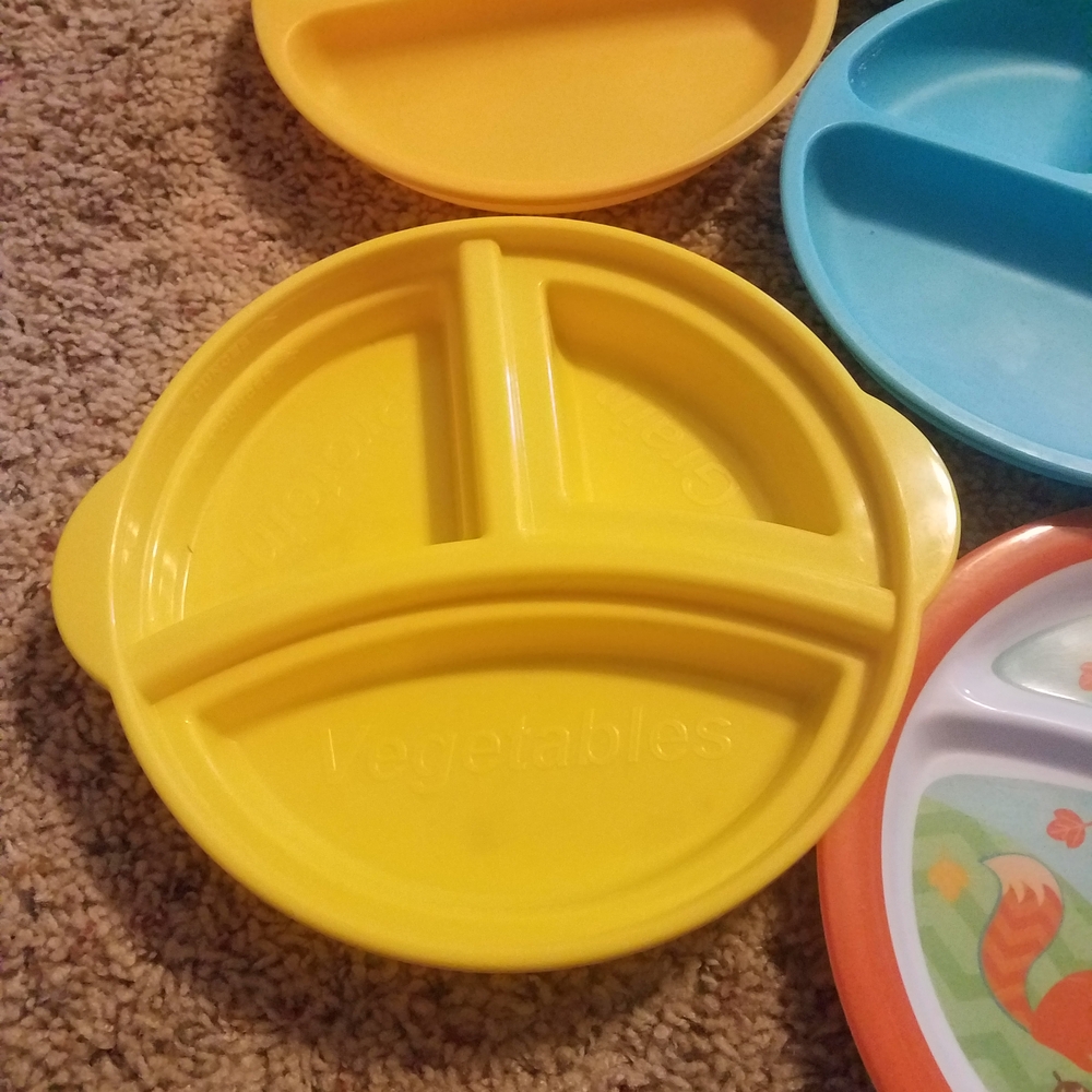 Colorful Divided Kids Plates Set - Picture 3 of 3